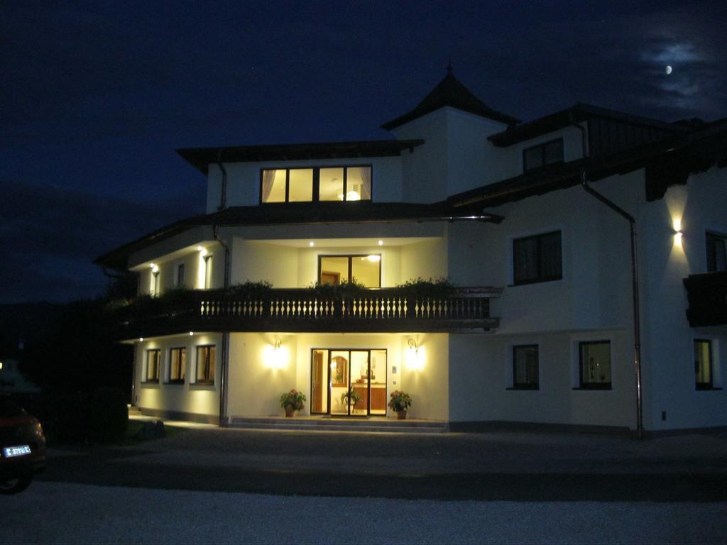 Pension Schloemmer Sankt Gilgen Exterior photo